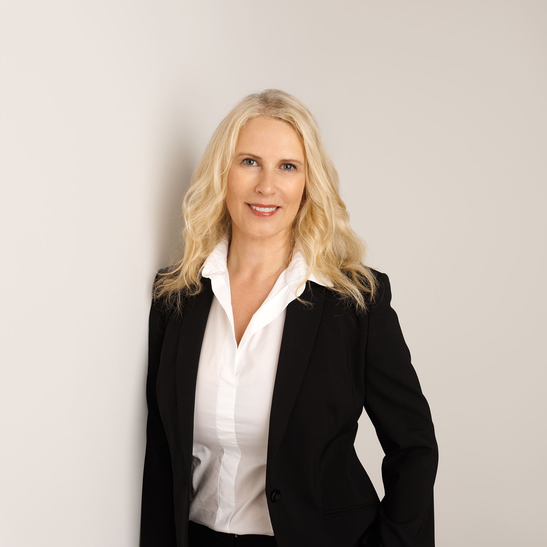 Dr. Stefanie Teichmann